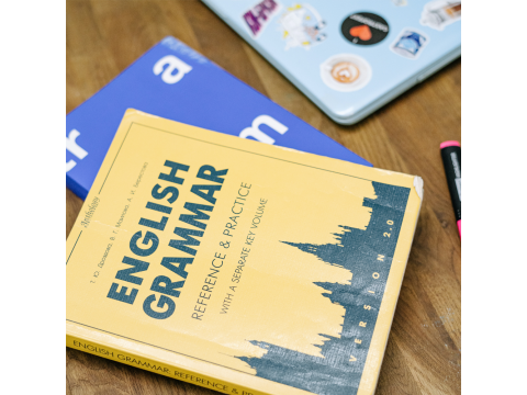 Mengapa Bulan Bahasa Jatuh Di Bulan Oktober?